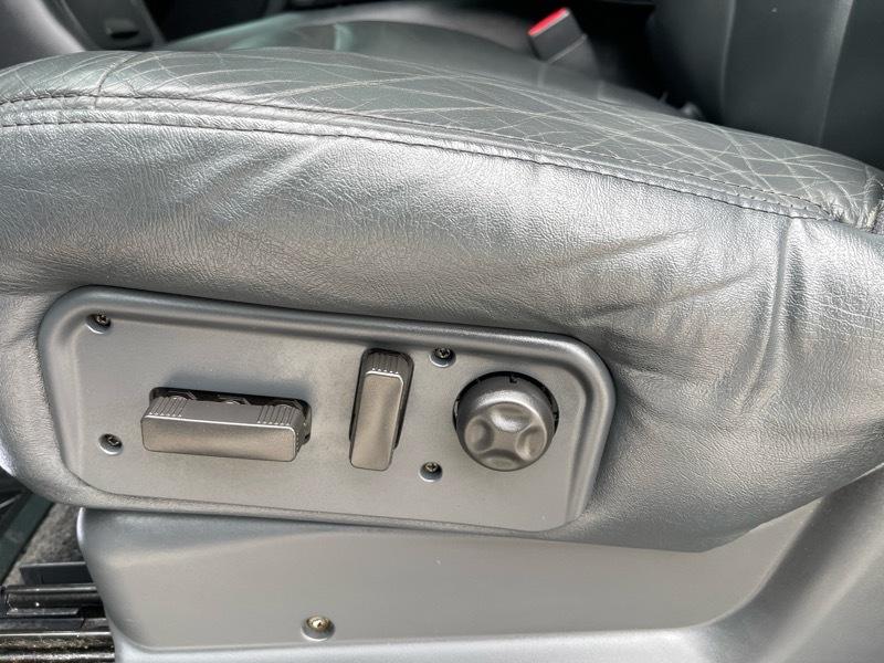 Chevrolet Avalanche 2500 4WD 2002