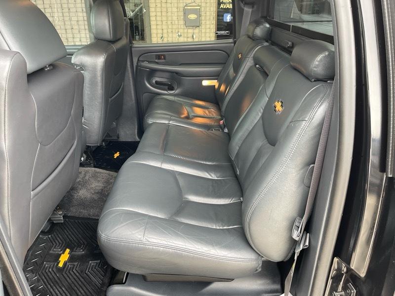 Chevrolet Avalanche 2500 4WD 2002