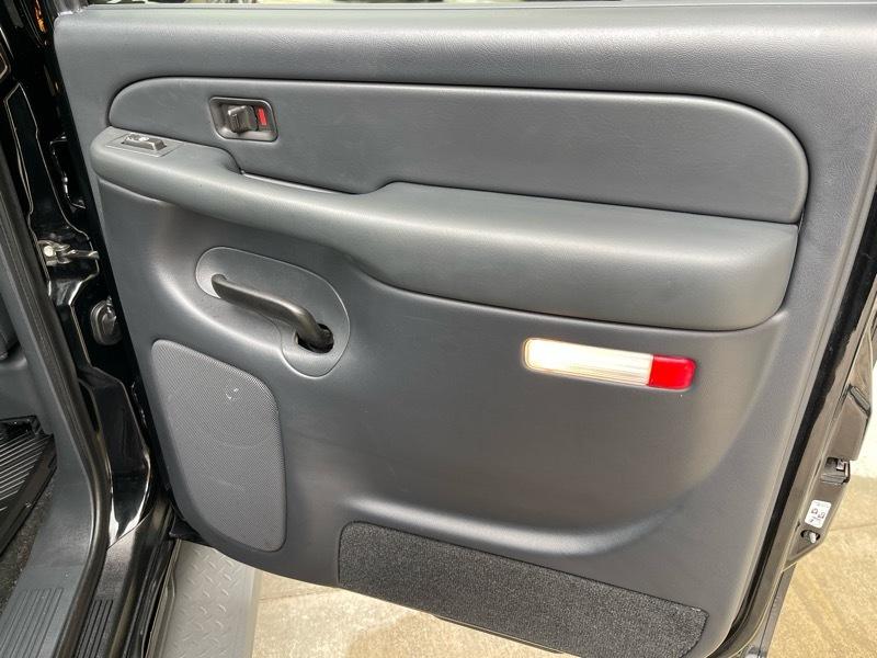 Chevrolet Avalanche 2500 4WD 2002