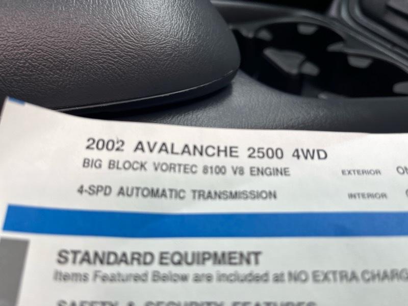 Chevrolet Avalanche 2500 4WD 2002