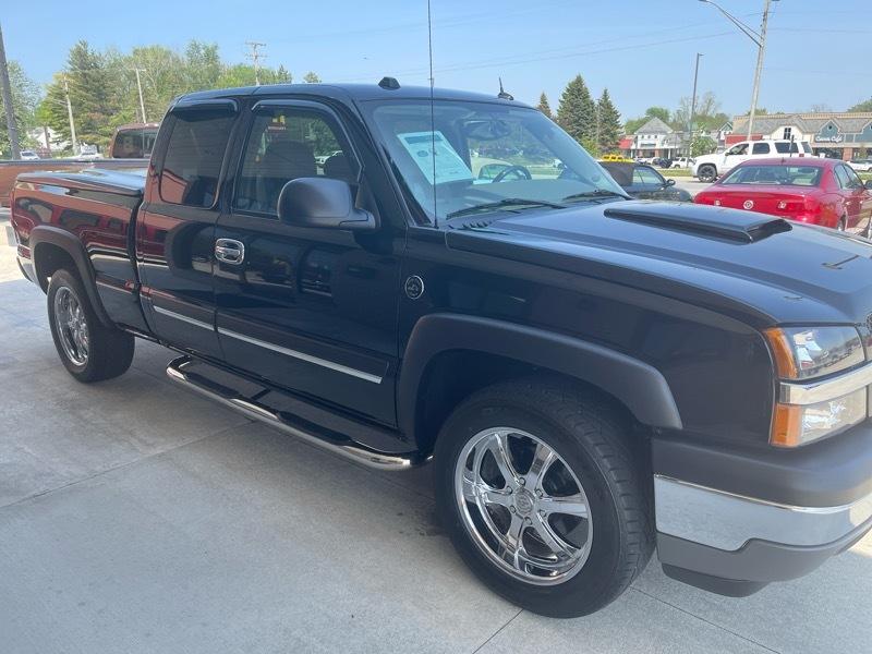 Chevrolet Silverado 1500 4dr Ext Cab 143.5" WB 4WD LT 2005