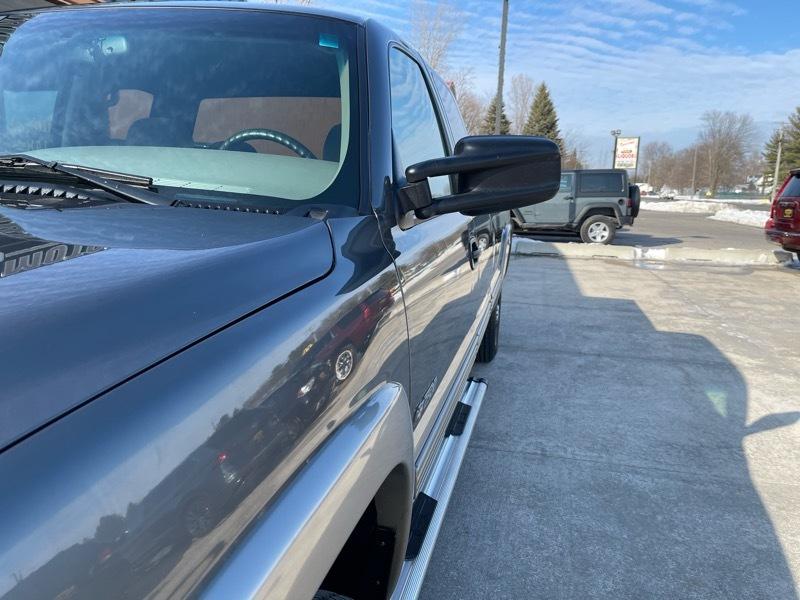 Chevrolet Silverado 2500 HD 4dr Ext Cab 157.5" WB C6P 4WD LS 2000