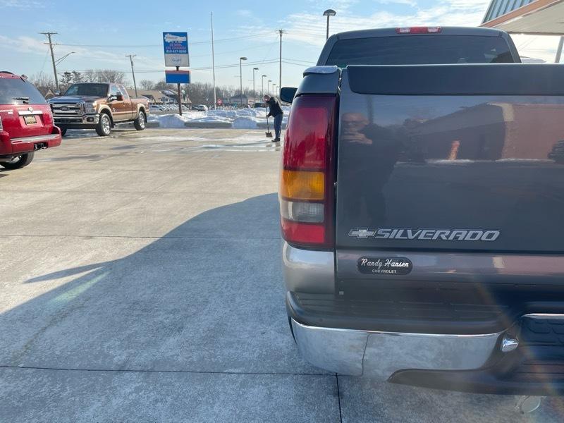 Chevrolet Silverado 2500 HD 4dr Ext Cab 157.5" WB C6P 4WD LS 2000