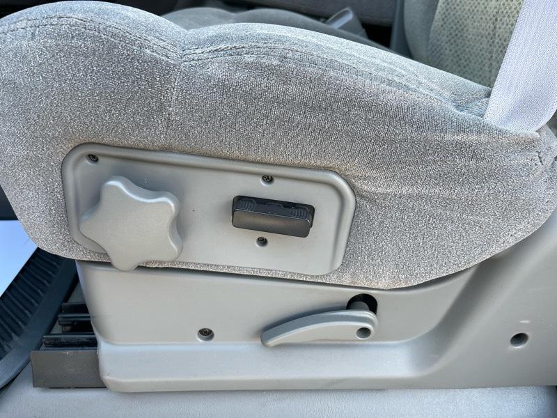 Chevrolet Silverado 2500 HD 4dr Ext Cab 157.5" WB C6P 4WD LS 2000