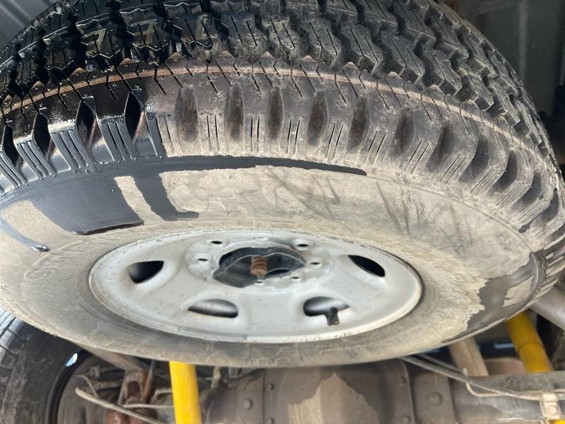 Chevrolet Silverado 2500 HD 4dr Ext Cab 157.5" WB C6P 4WD LS 2000