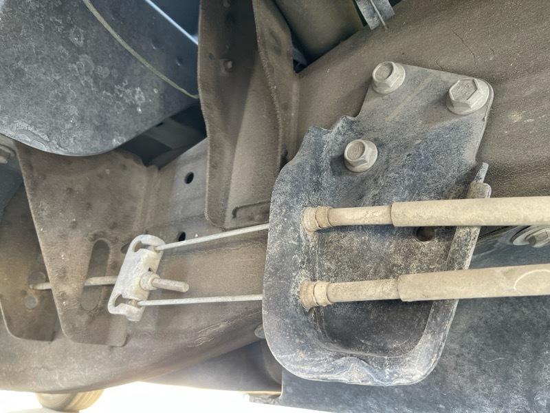 Chevrolet Silverado 2500 HD 4dr Ext Cab 157.5" WB C6P 4WD LS 2000