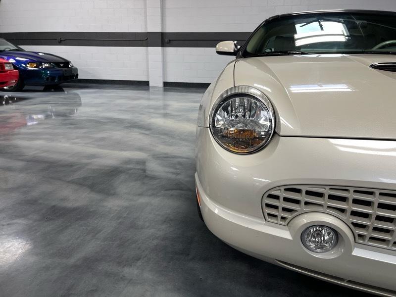 Ford Thunderbird 50th Anniversary 2005