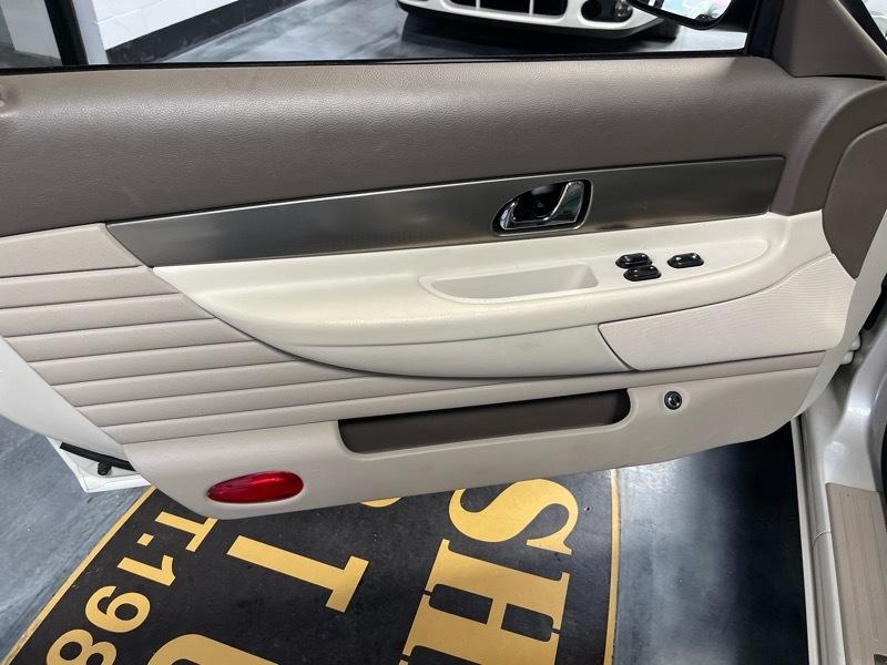 Ford Thunderbird 50th Anniversary 2005