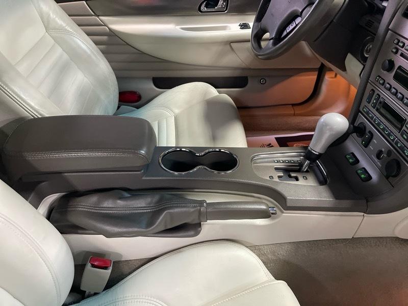 Ford Thunderbird 50th Anniversary 2005