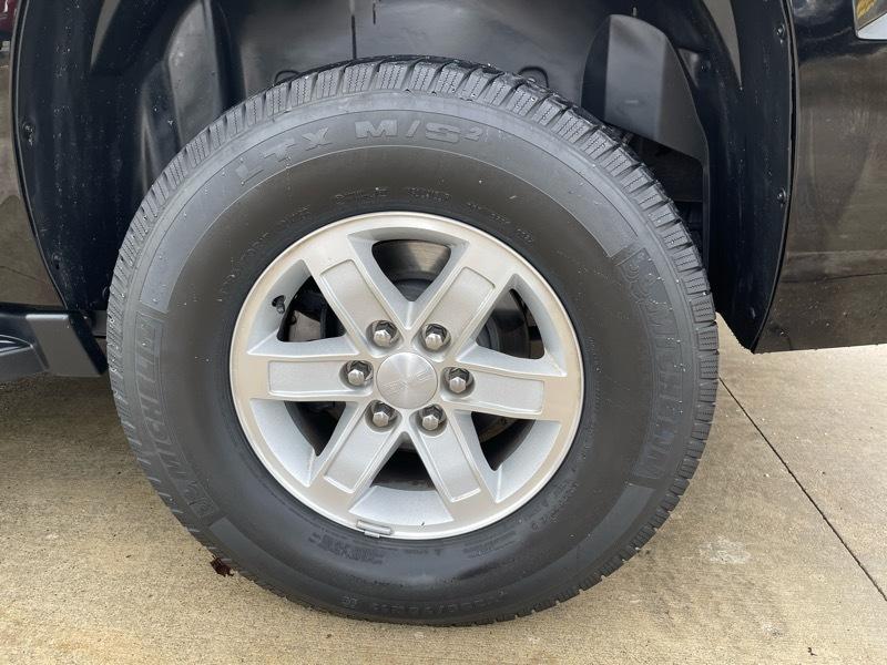 GMC Yukon XL SLT 1/2 Ton 4WD 2014