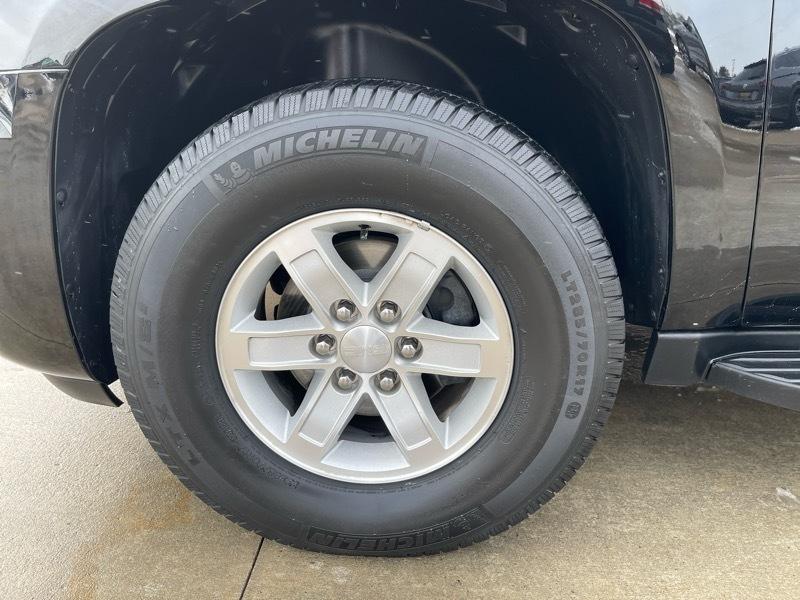 GMC Yukon XL SLT 1/2 Ton 4WD 2014