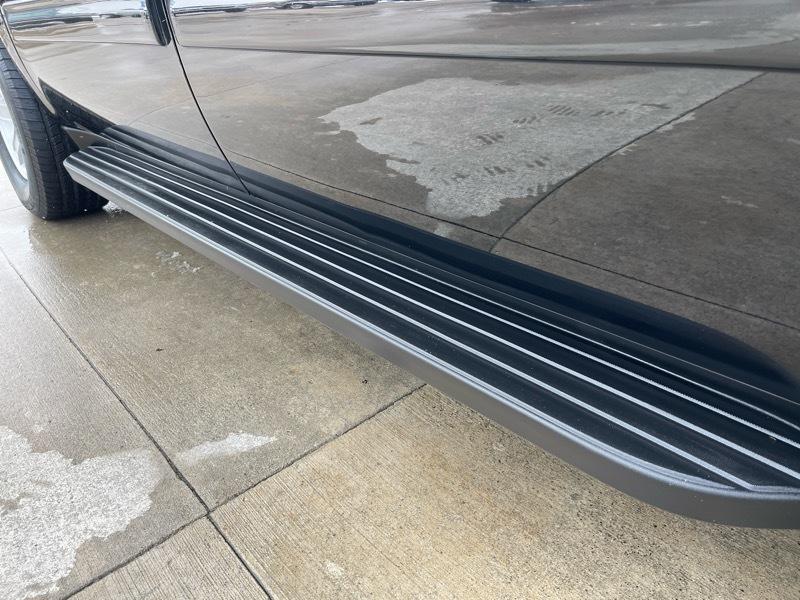 GMC Yukon XL SLT 1/2 Ton 4WD 2014