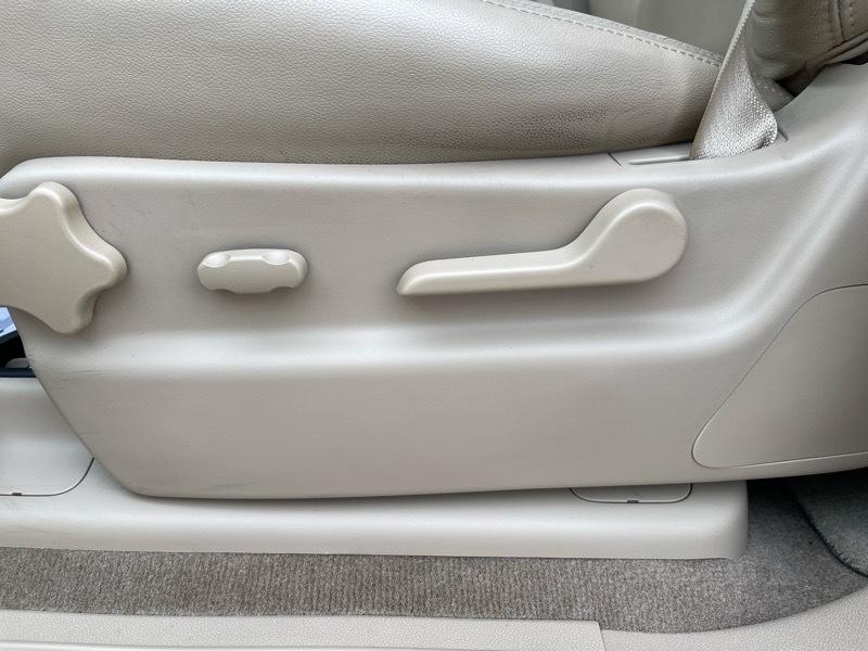 GMC Yukon XL SLT 1/2 Ton 4WD 2014