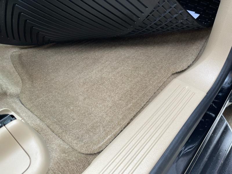 GMC Yukon XL SLT 1/2 Ton 4WD 2014