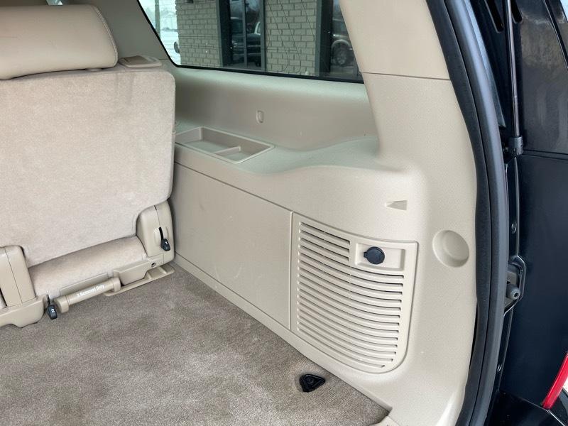 GMC Yukon XL SLT 1/2 Ton 4WD 2014