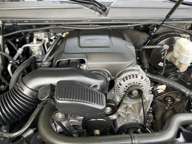 GMC Yukon XL SLT 1/2 Ton 4WD 2014