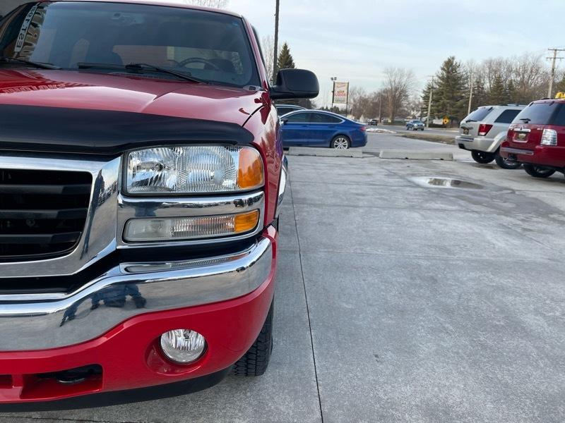 GMC Sierra 1500 SLE Ext. Cab Short Bed 4WD 2005
