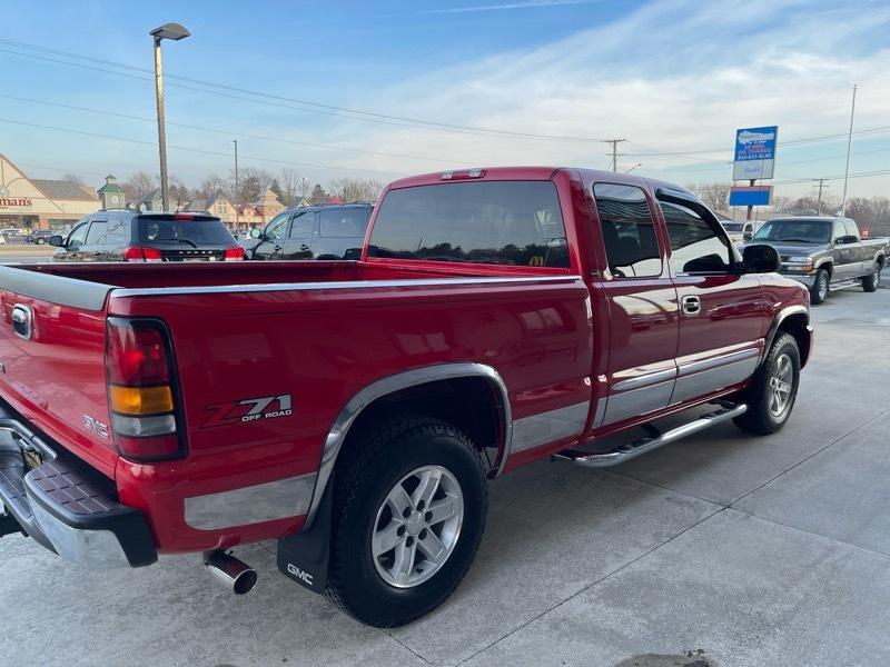 GMC Sierra 1500 SLE Ext. Cab Short Bed 4WD 2005