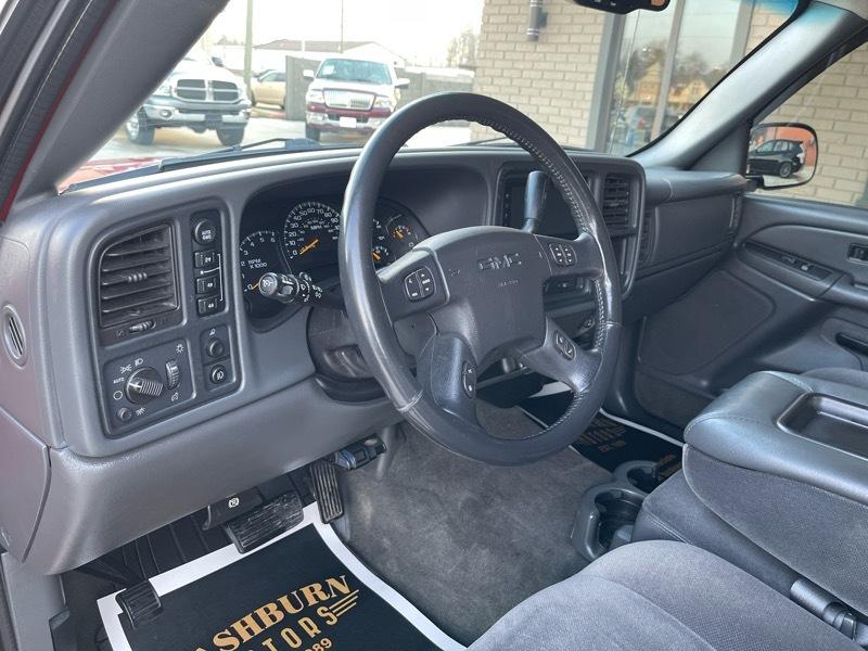 GMC Sierra 1500 SLE Ext. Cab Short Bed 4WD 2005