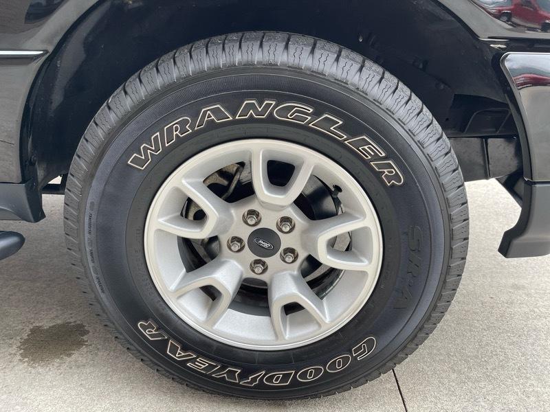 Ford Ranger XLT SuperCab 4-Door 4WD 2011