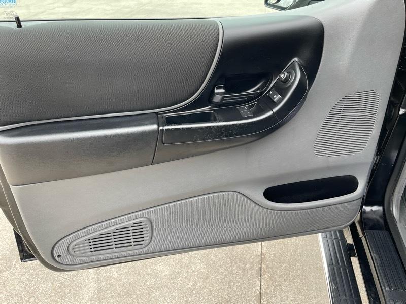 Ford Ranger XLT SuperCab 4-Door 4WD 2011