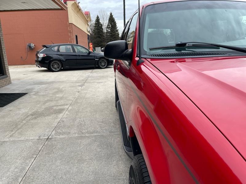 Ford Explorer XLT 4-Door 4WD 1998