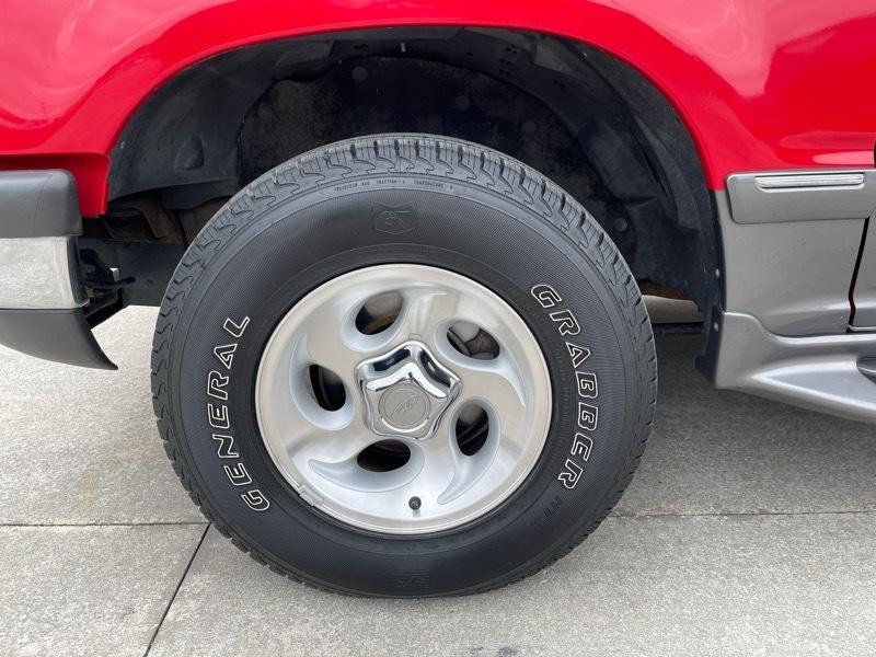 Ford Explorer XLT 4-Door 4WD 1998