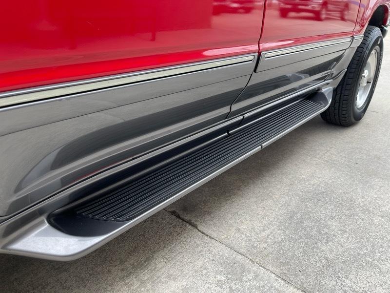 Ford Explorer XLT 4-Door 4WD 1998