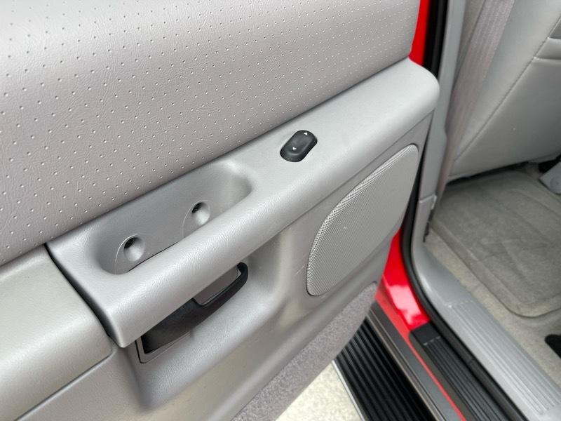 Ford Explorer XLT 4-Door 4WD 1998