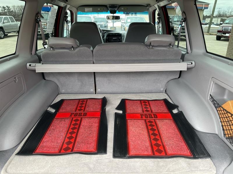 Ford Explorer XLT 4-Door 4WD 1998