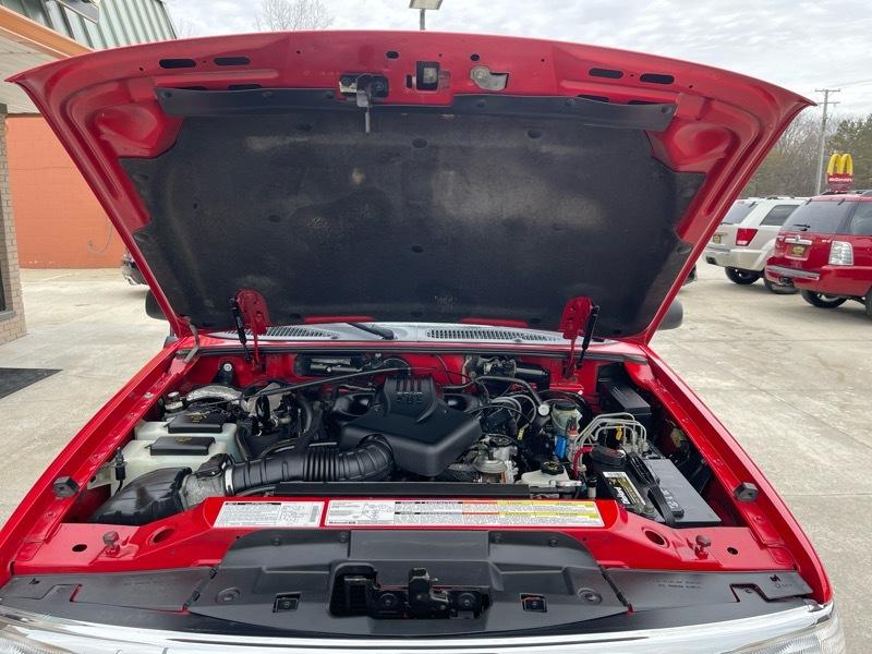 Ford Explorer XLT 4-Door 4WD 1998