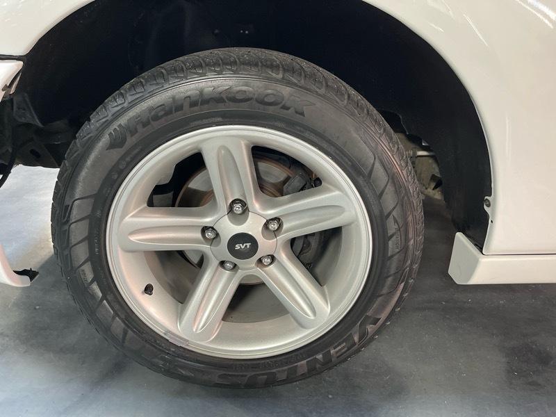 Ford F-150 SVT Lightning 2WD 2003