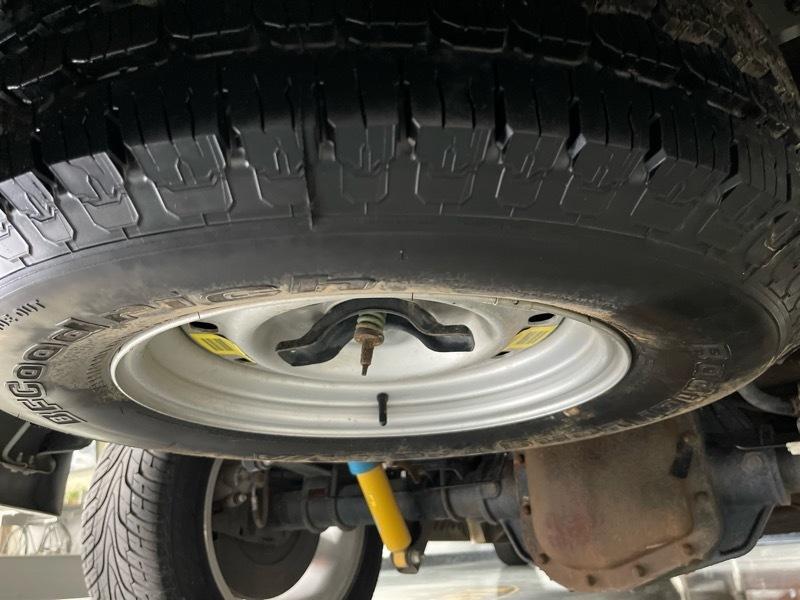 Ford F-150 SVT Lightning 2WD 2003