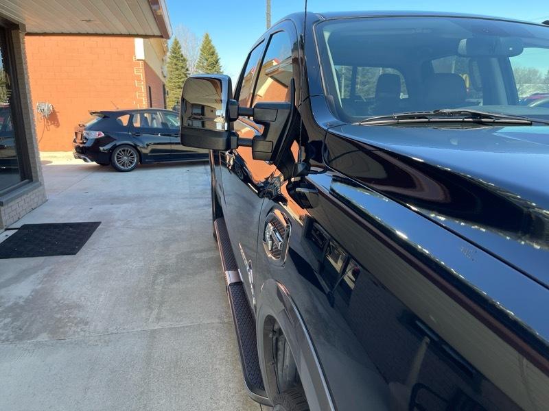 Nissan Titan XD Platinum Reserve 4WD Diesel 2016