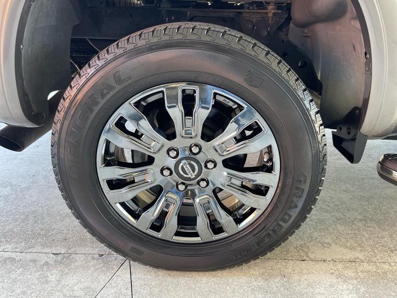 Nissan Titan XD Platinum Reserve 4WD Diesel 2016