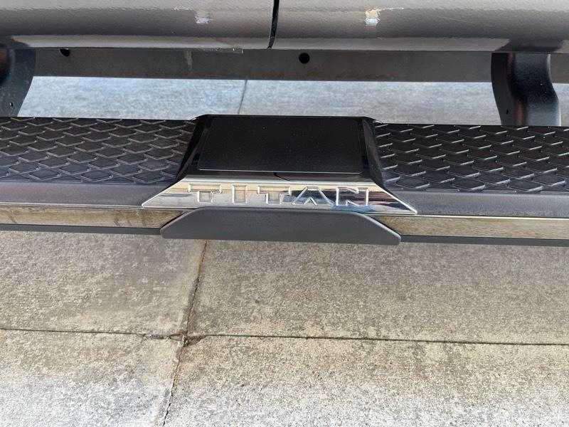 Nissan Titan XD Platinum Reserve 4WD Diesel 2016