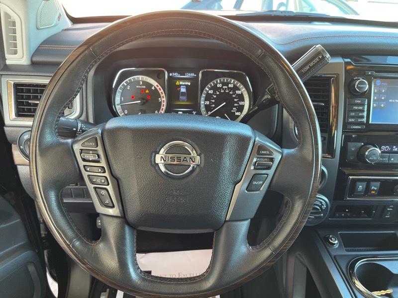 Nissan Titan XD Platinum Reserve 4WD Diesel 2016