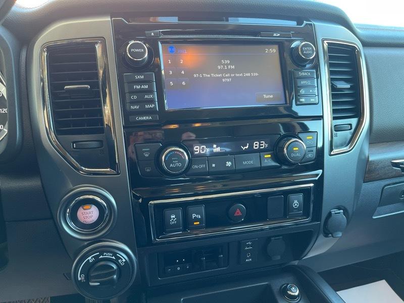 Nissan Titan XD Platinum Reserve 4WD Diesel 2016