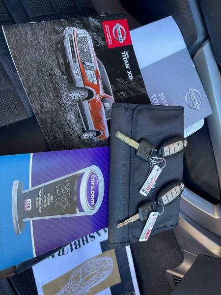 Nissan Titan XD Platinum Reserve 4WD Diesel 2016