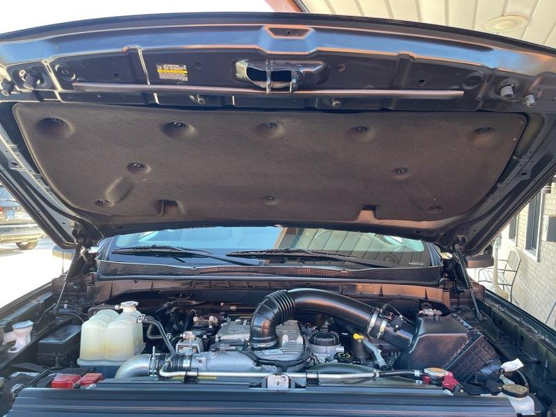 Nissan Titan XD Platinum Reserve 4WD Diesel 2016