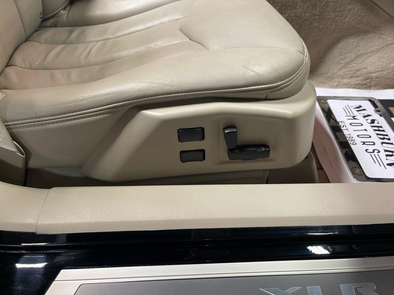 Cadillac XLR Convertible 2004