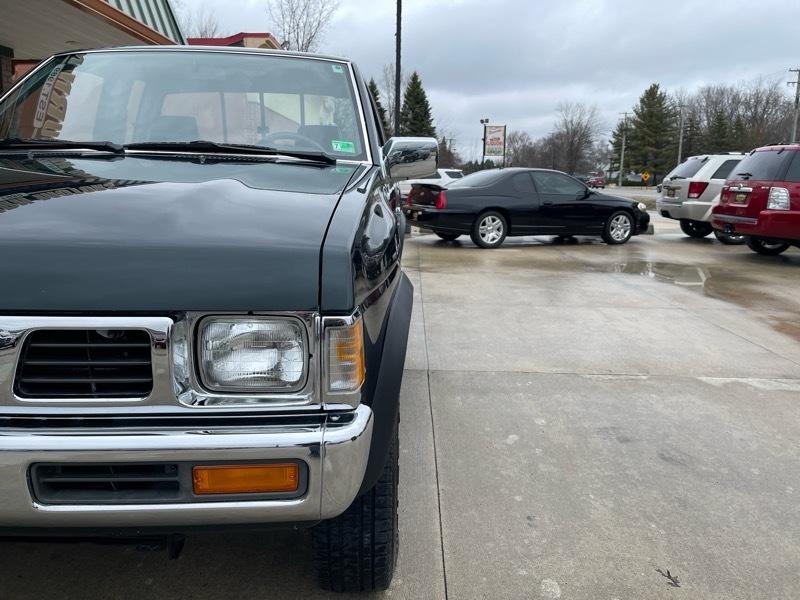Nissan Pickup XE King Cab 4WD 1994