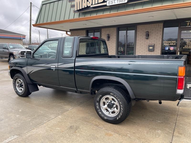 Nissan Pickup XE King Cab 4WD 1994