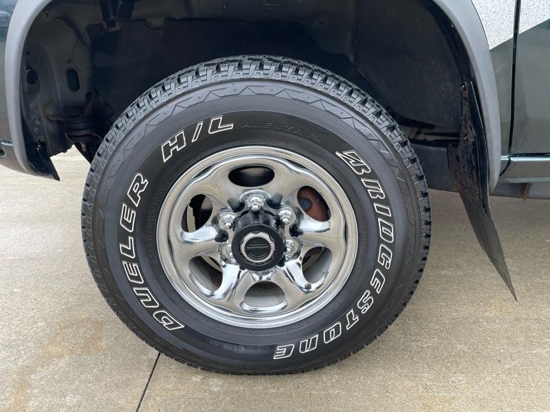 Nissan Pickup XE King Cab 4WD 1994