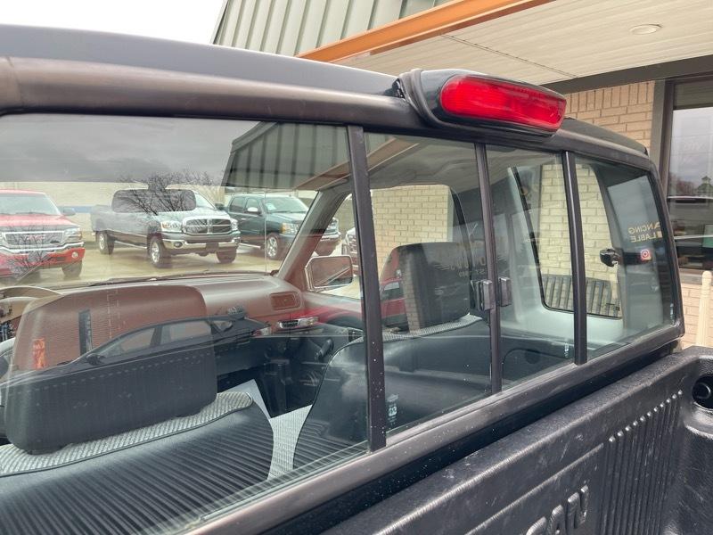 Nissan Pickup XE King Cab 4WD 1994