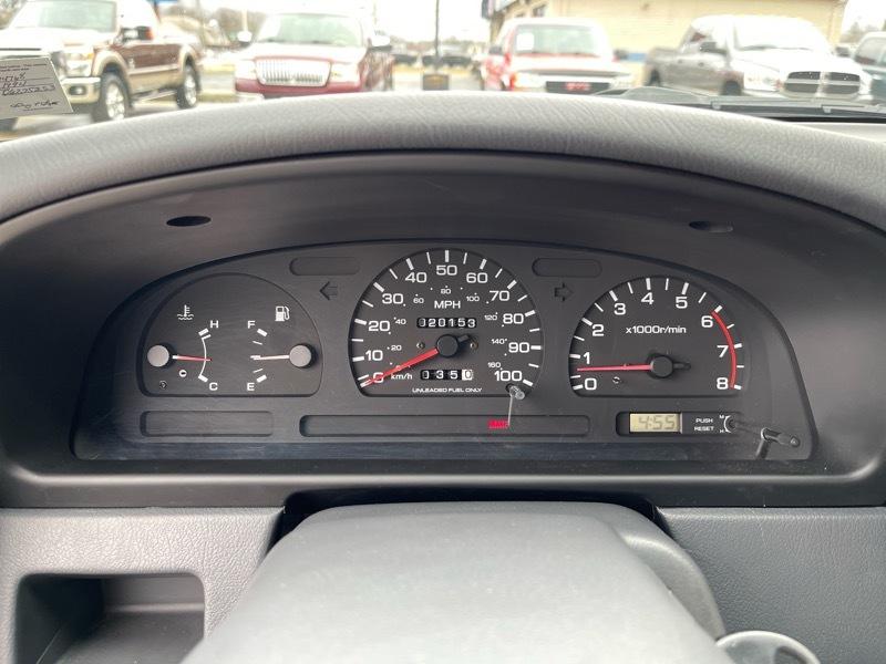 Nissan Pickup XE King Cab 4WD 1994