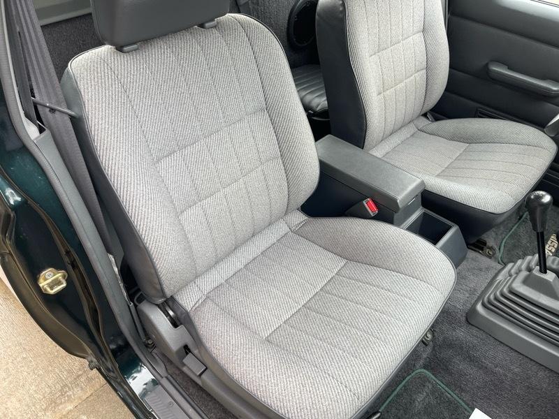 Nissan Pickup XE King Cab 4WD 1994