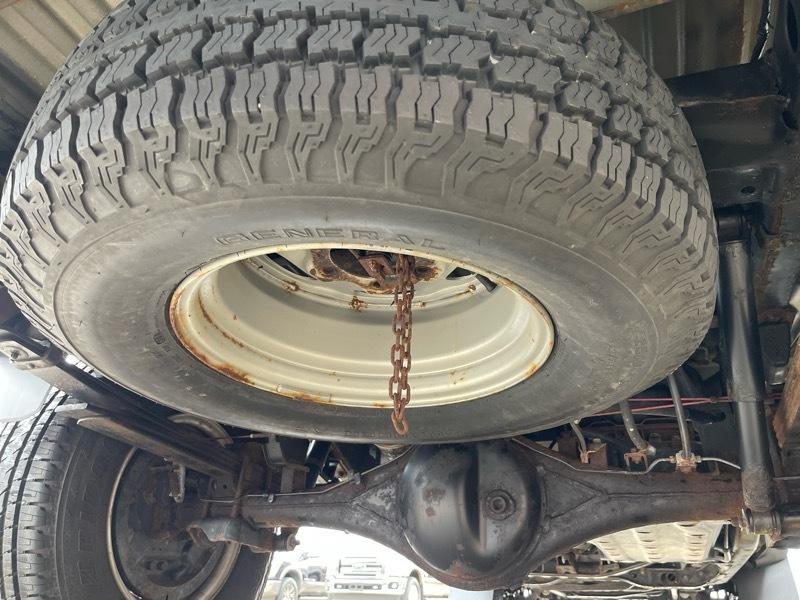 Nissan Pickup XE King Cab 4WD 1994