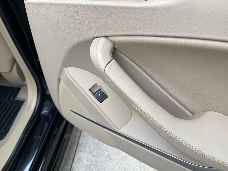 Cadillac CTS 3.6L Premium AWD w/Navi 2012