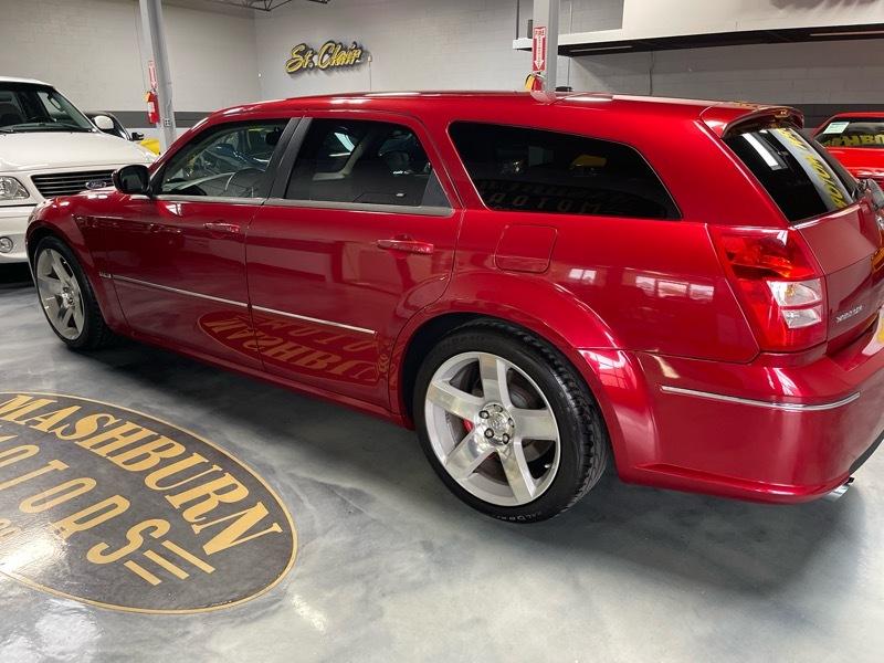 Dodge Magnum SRT-8 2006